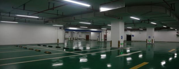 地下停车场太潮湿，应该怎么除湿让车辆正常使用？